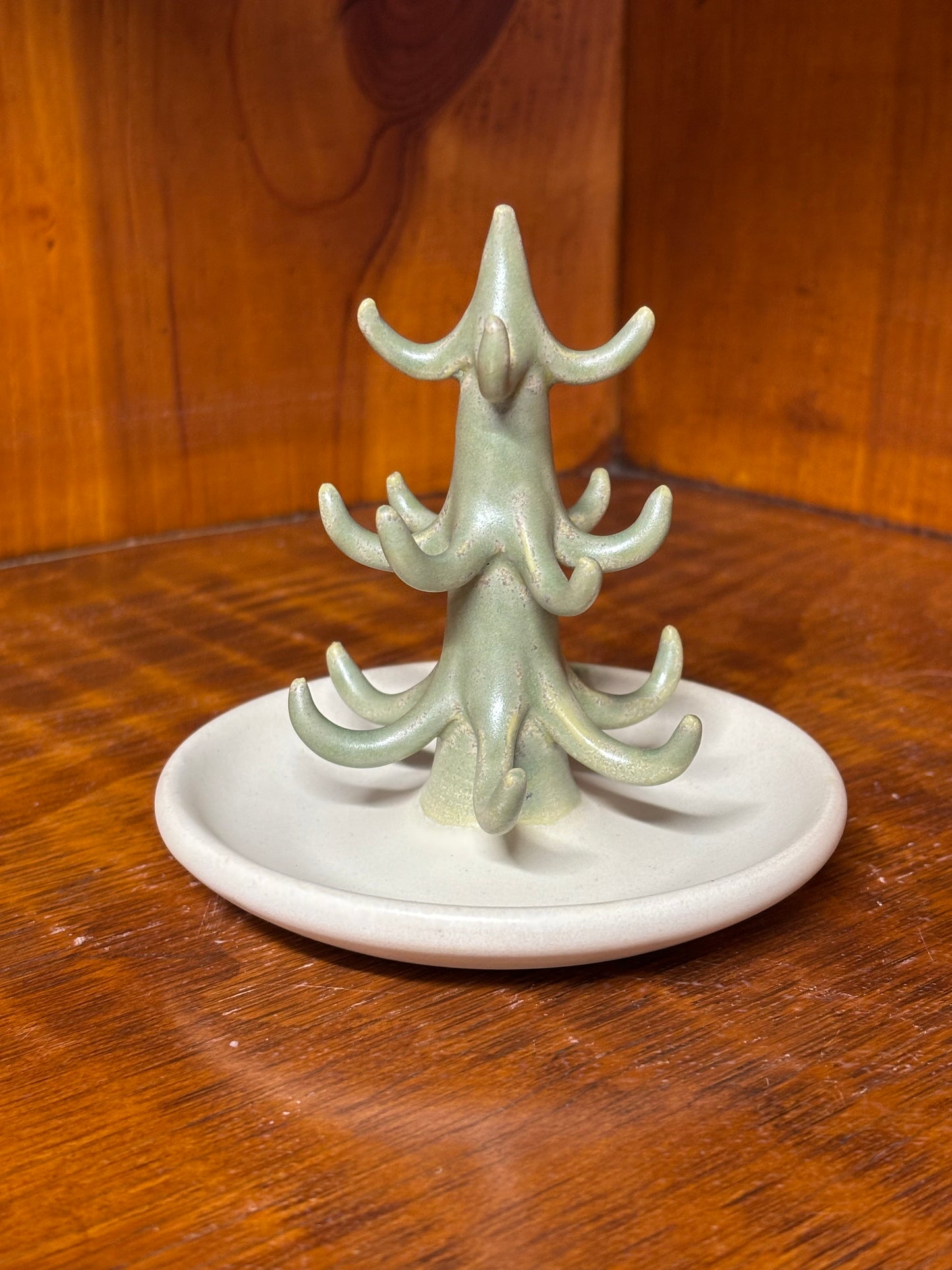 Pine Tree Ring Holder