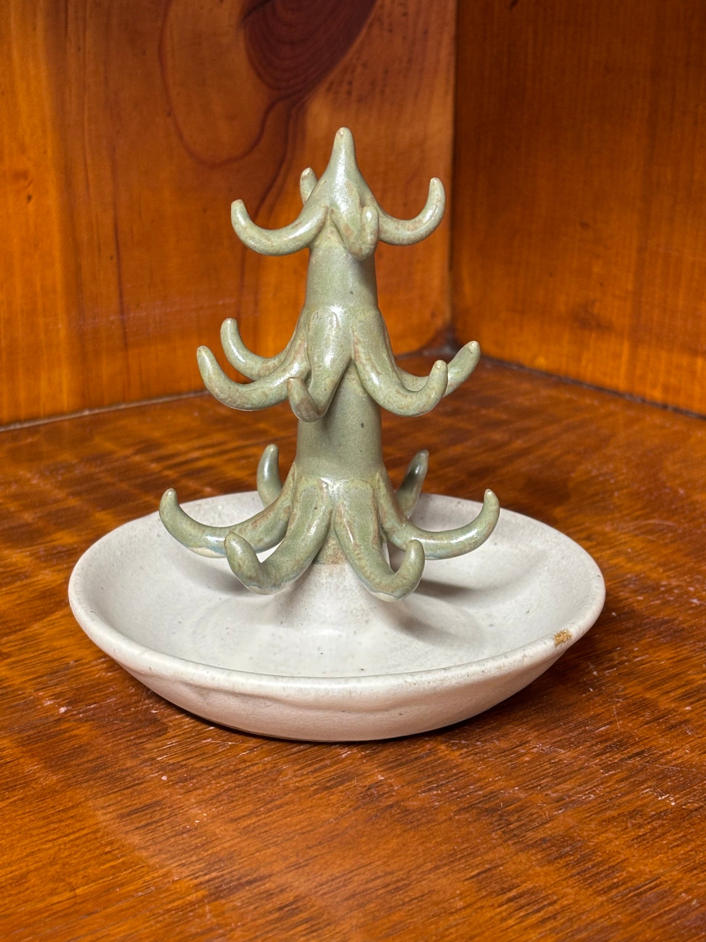 Pine Tree Ring Holder